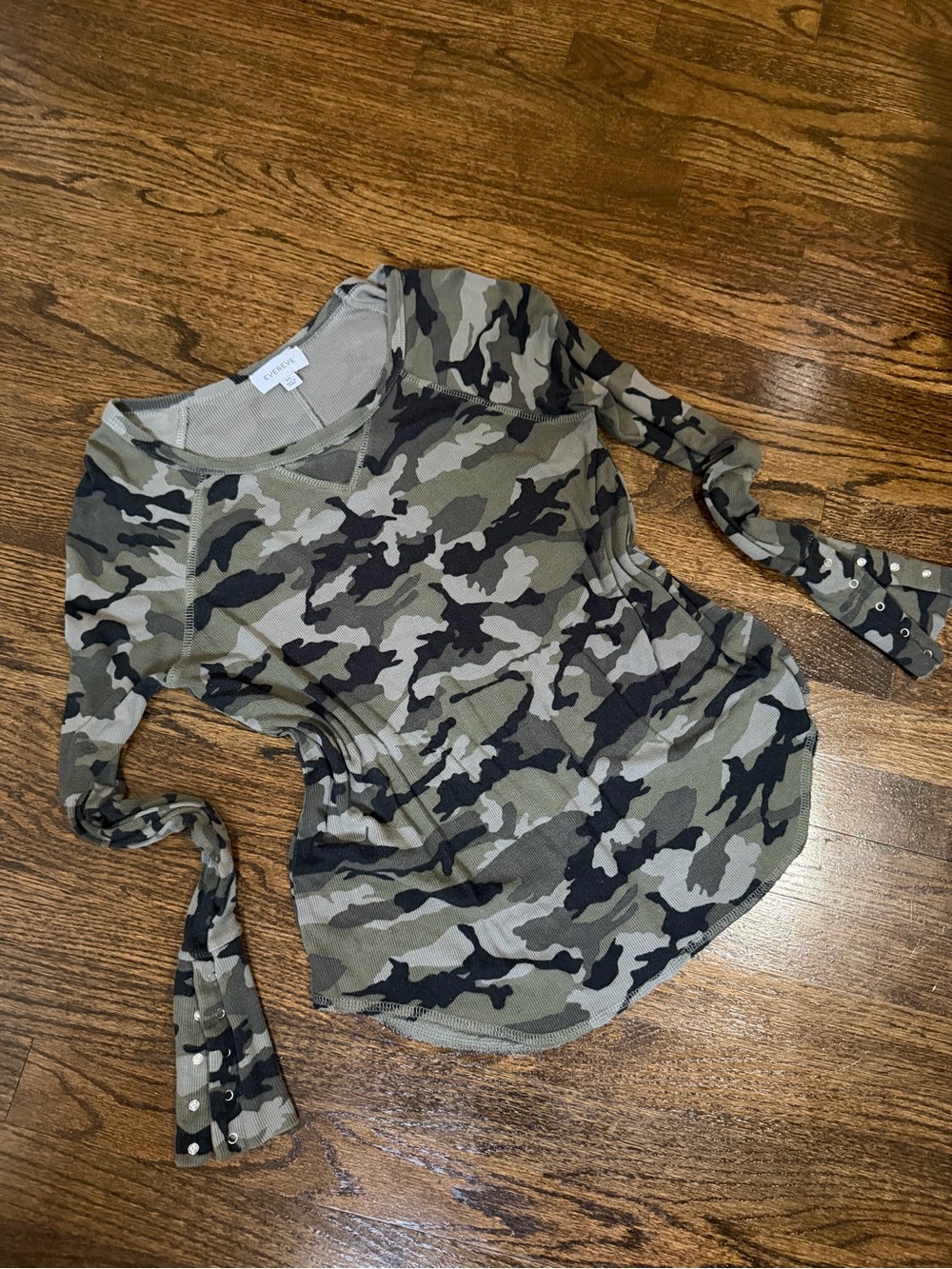 Evereve Camo Long Sleeve Tie-Cuff Top - Olive, Black, Tan